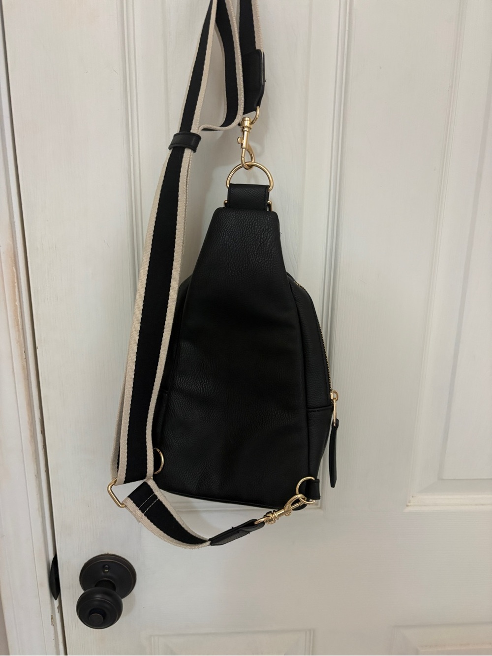 Universal Thread Sling Pack Crossbody Bag - Picture 13 of 13